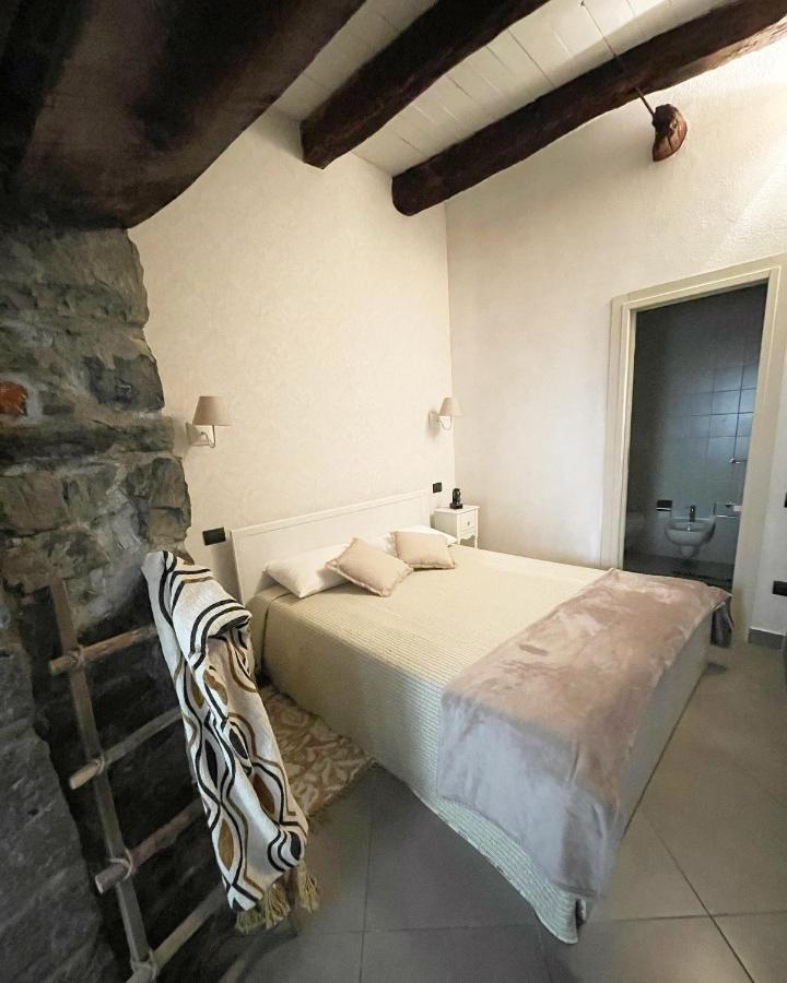 Lg Lake - Boutique Apartments And Rooms - Brienno Eksteriør billede