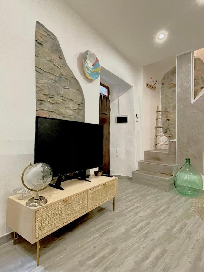 Lg Lake - Boutique Apartments And Rooms - Brienno Eksteriør billede