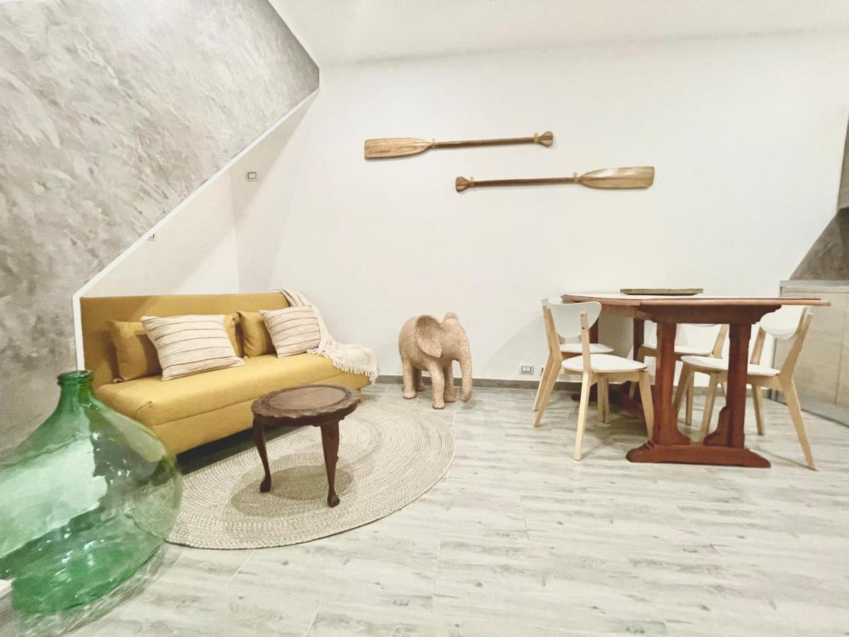 Lg Lake - Boutique Apartments And Rooms - Brienno Eksteriør billede