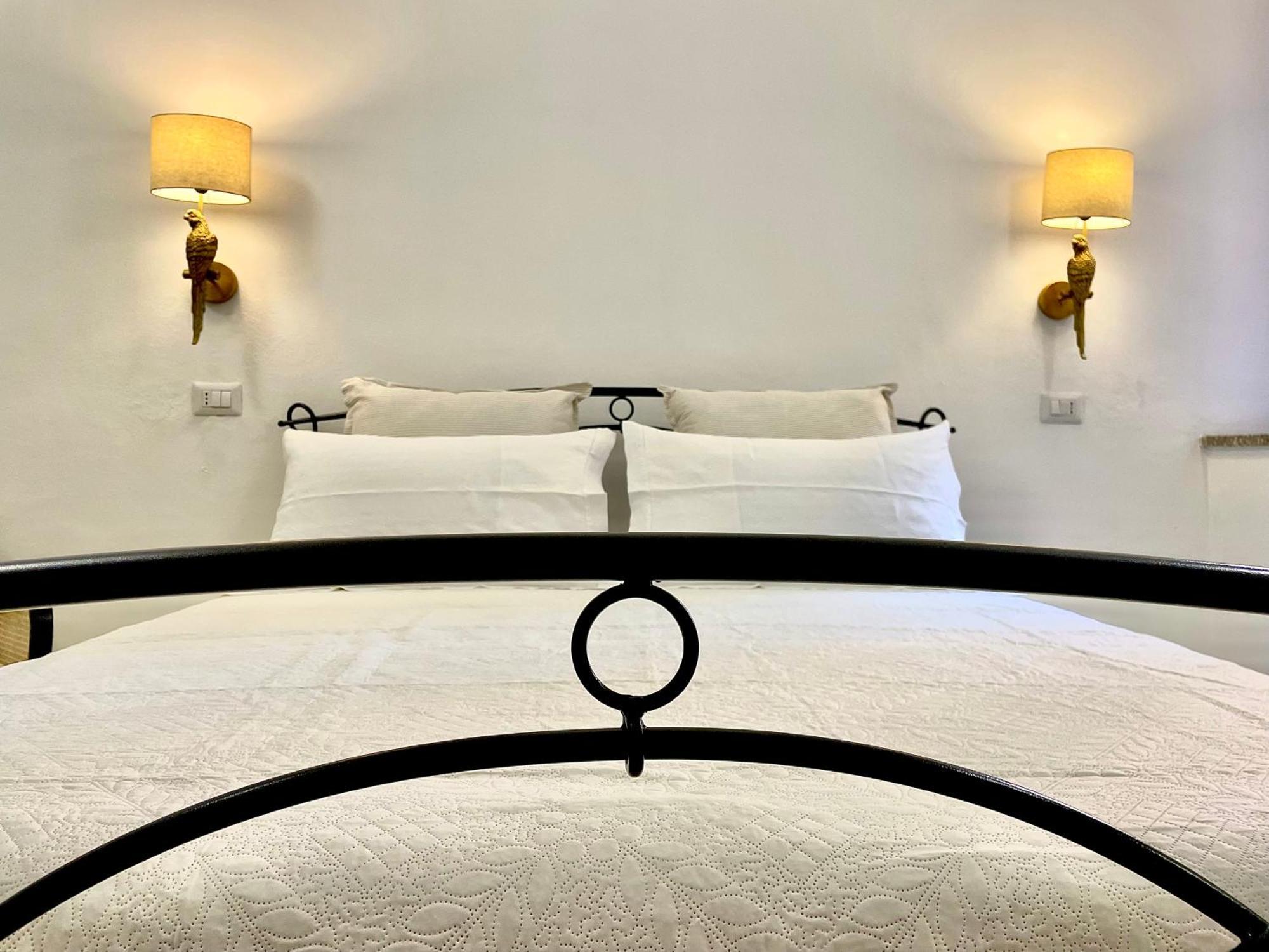 Lg Lake - Boutique Apartments And Rooms - Brienno Eksteriør billede